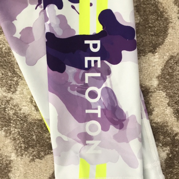 Peloton WITH Camo Capri - NWT - Small 💜 - Picture 4 of 6